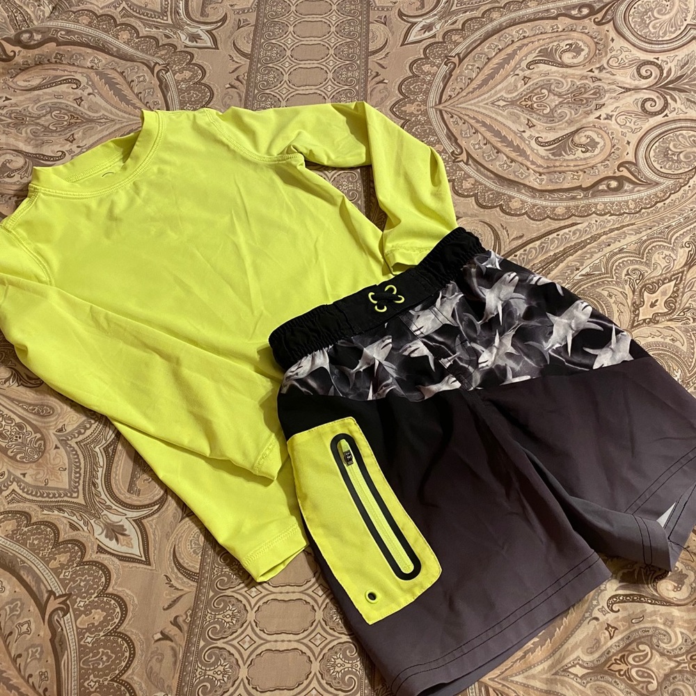 EUC LS rashguard and swim board shorts size 4/5